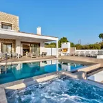 Amberblue Pefkos * Pefki