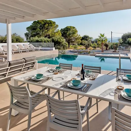 Amberblue Pefkos