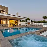 Amberblue Pefkos *