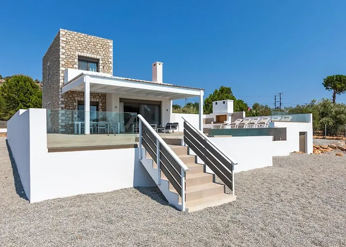 Amberblue Pefkos Villa *